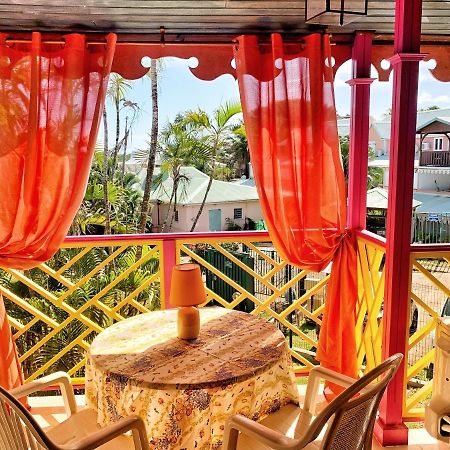 Appartement Duplex Climatise Avec Wi-Fi - Plage Pointe Marin A Pieds, Recemment Renove Sainte-Anne Zewnętrze zdjęcie