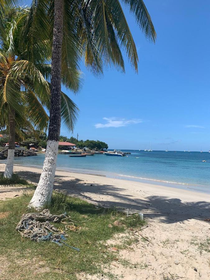 Appartement Duplex Climatise Avec Wi-Fi - Plage Pointe Marin A Pieds, Recemment Renove Sainte-Anne Zewnętrze zdjęcie